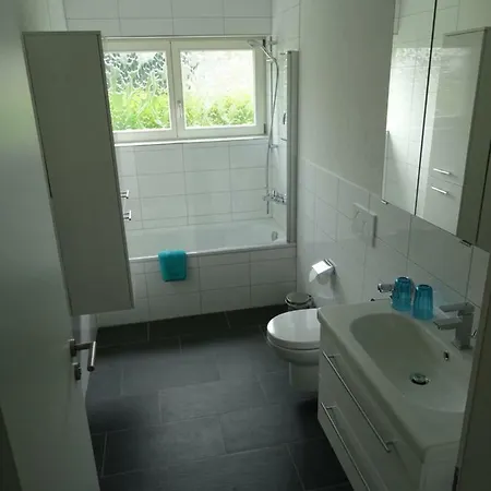 Am Fohrenberg 아파트 *